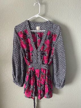 V-Neck Floral Cinch-Waist Blouse - Magenta on Black